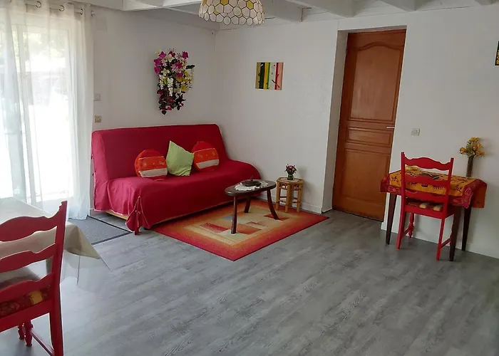 Cosy, Piscine, Vue Montagnes Carennac